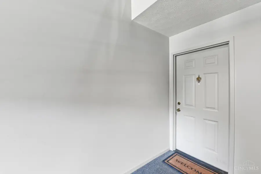 6288 Eagles Lake Drive, Cincinnati, OH 45248 - #2