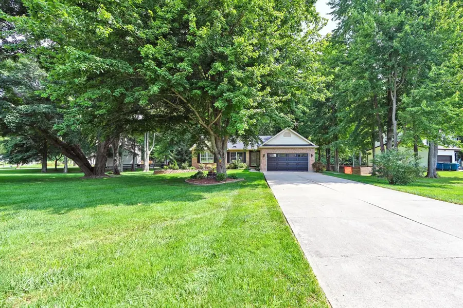 2020 Cristata Court, Batavia, OH 45102 - #2