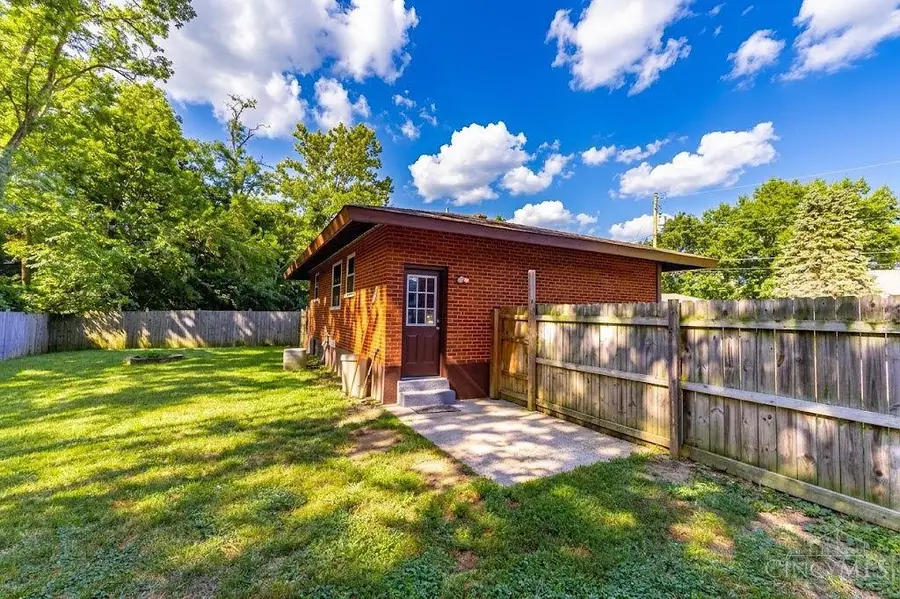 9416 Ridgemoor Avenue, Northbrook, OH 45231 - #3