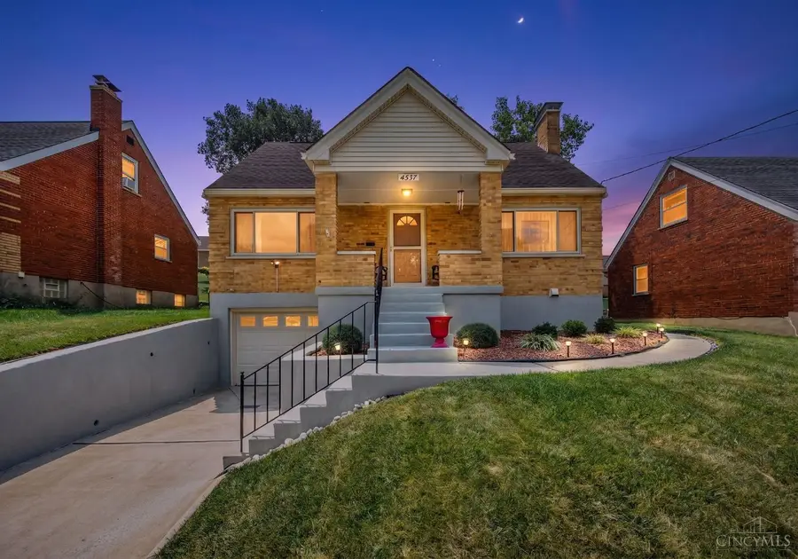 4337 Saint Martins Place, Cincinnati, OH 45211 - #2