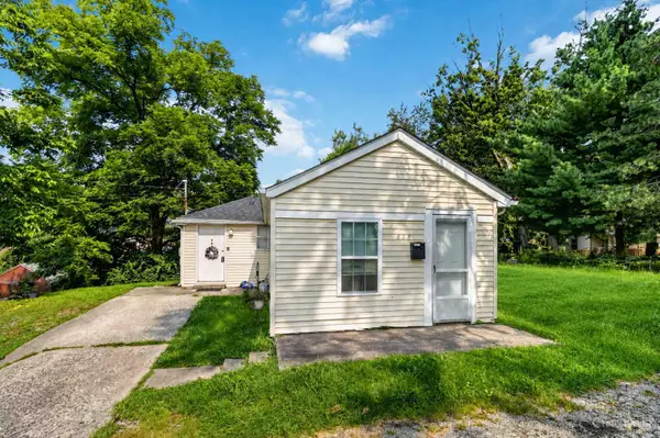 828 W Main Street, Williamsburg Twp, OH 45176