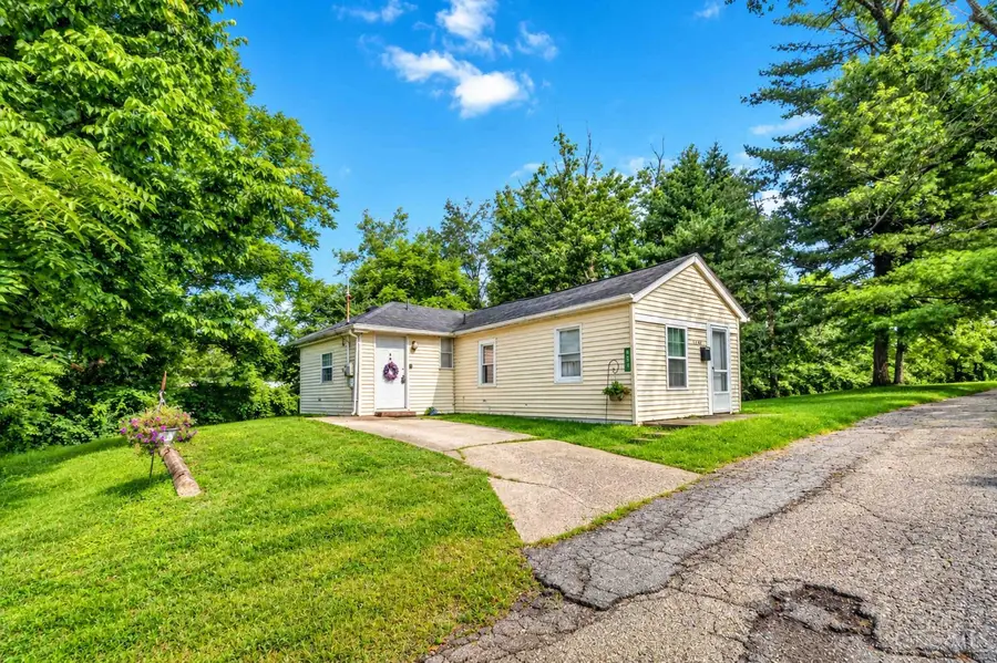 828 W Main Street, Williamsburg, OH 45176 - #2