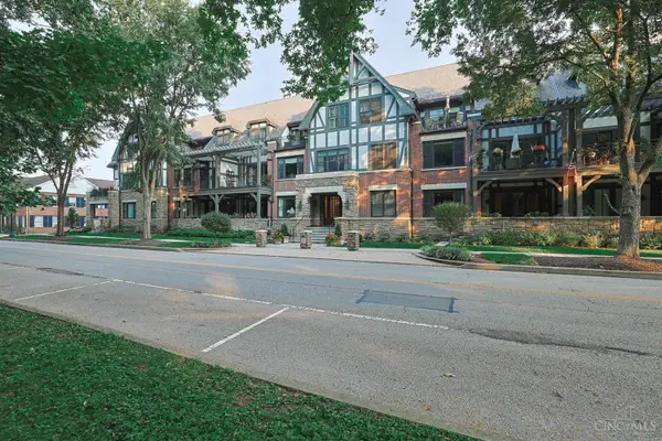 3942 Miami Road #203, Mariemont, OH 45227