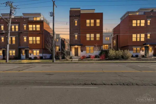3912 Edwards Road, Cincinnati, OH 45209