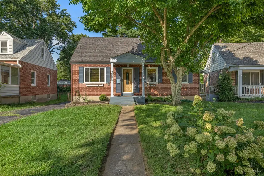 2582 Bonnie Drive, Cincinnati, OH 45230 - #2
