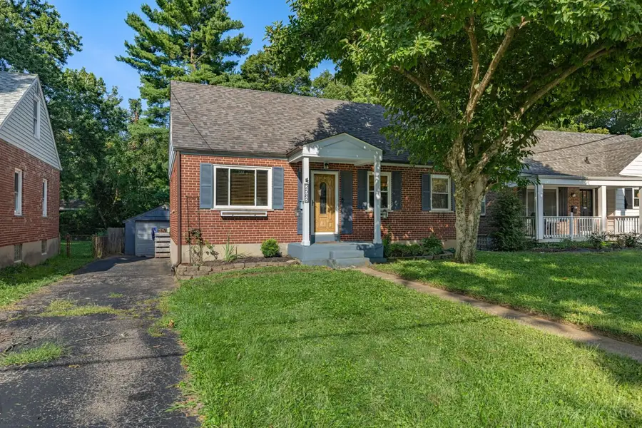 2582 Bonnie Drive, Cincinnati, OH 45230 - #3