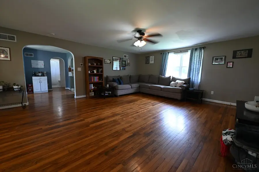 4245 Roselawn Avenue, Batavia, OH 45103 - #3