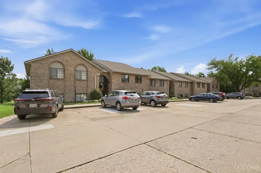 3935 School Section Road #4, Cincinnati, OH 45211 - #3