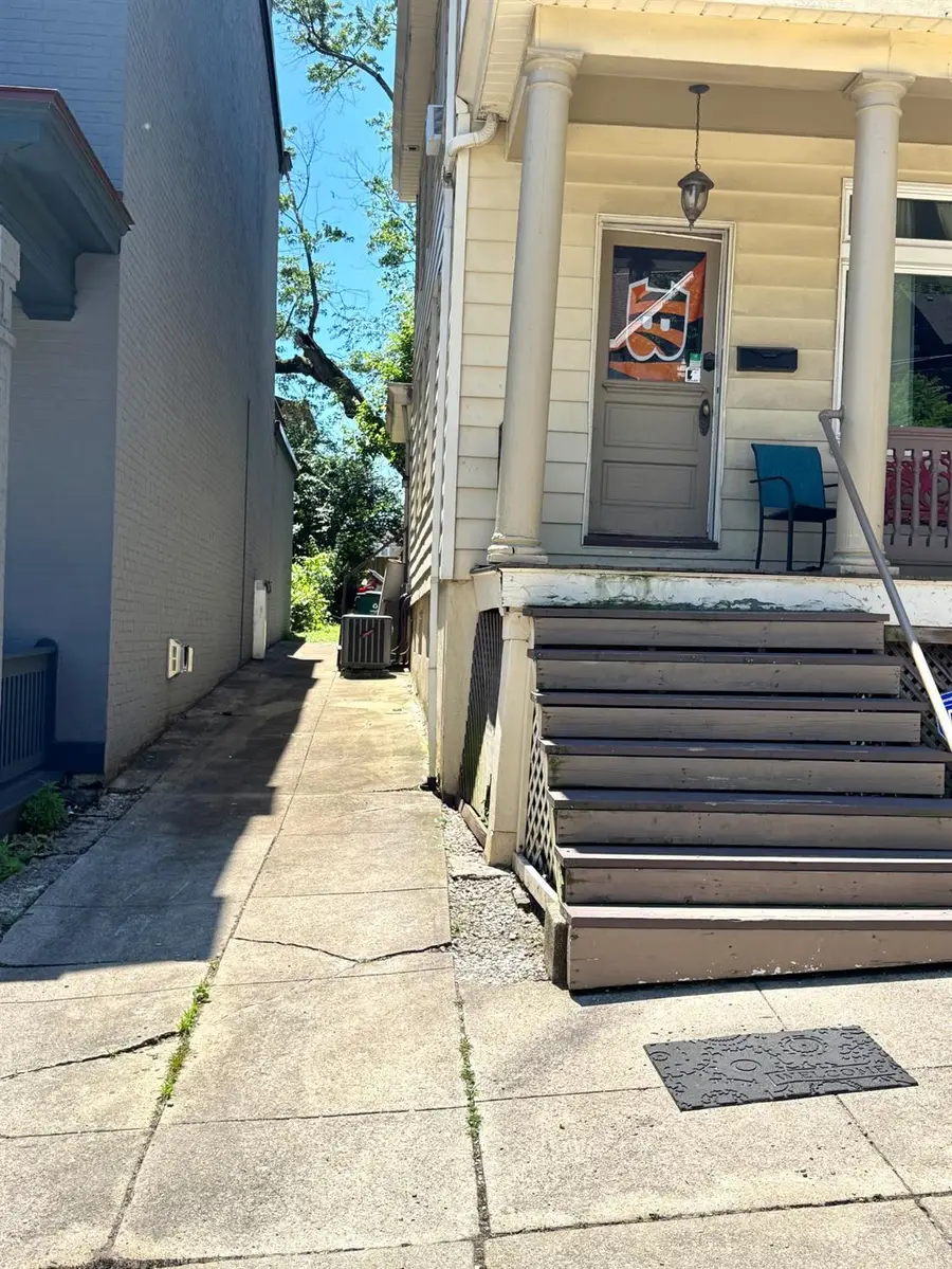 461 Warner Street, Cincinnati, OH 45219 - #3
