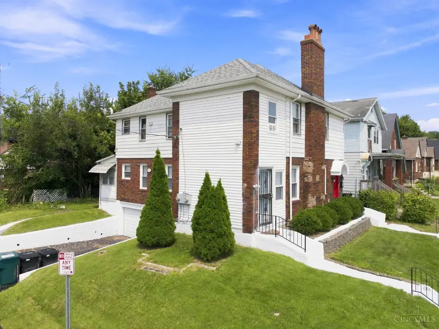 1802 Lawn Avenue, Cincinnati, OH 45237 - #2