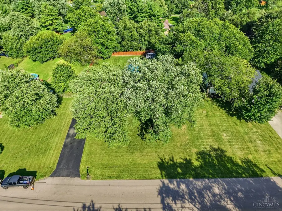8762 Monticello Dr, West Chester, OH 45069 - #3