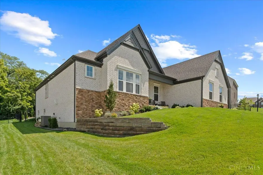 8858 Old Farm Drive, West Chester, OH 45069 - #3