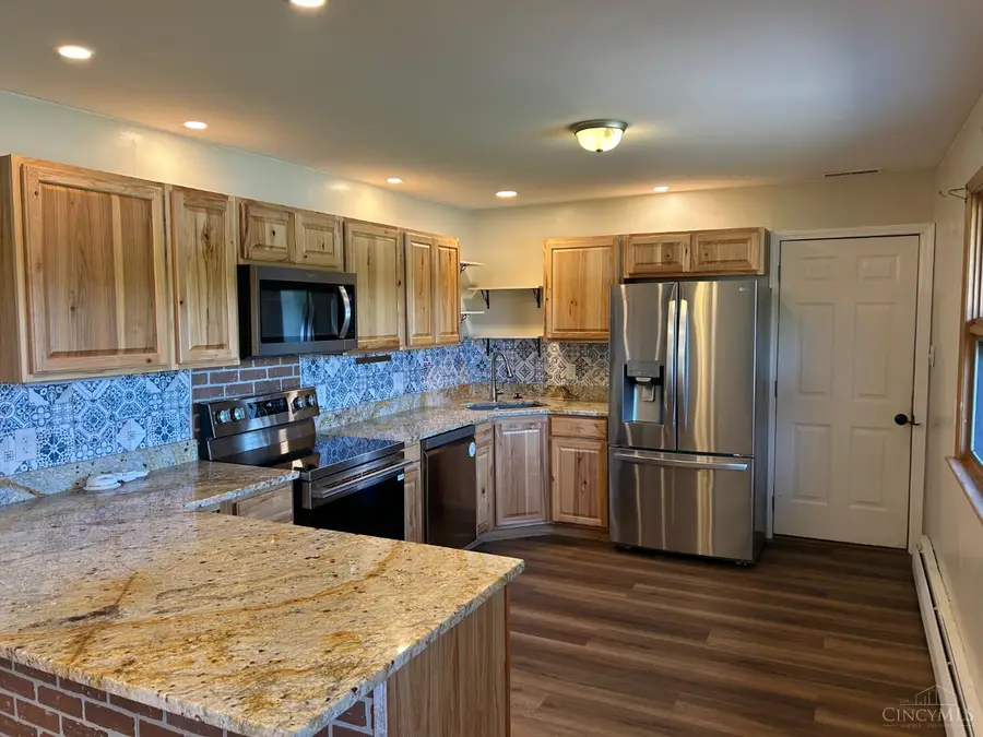 821 E Center Street, Blanchester, OH 45107 - #3