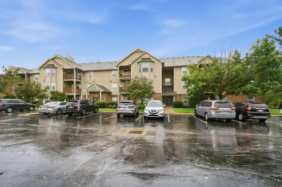 4941 N Arbor Woods Court #203, Green, OH 45248 - #2