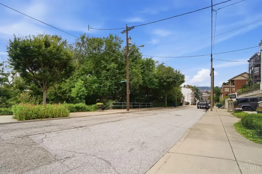 333 Boal Street, Cincinnati, OH 45202 - #3