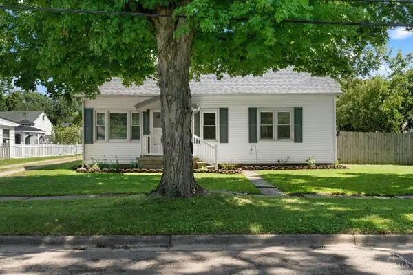125 W Fancy, Blanchester, OH 45107