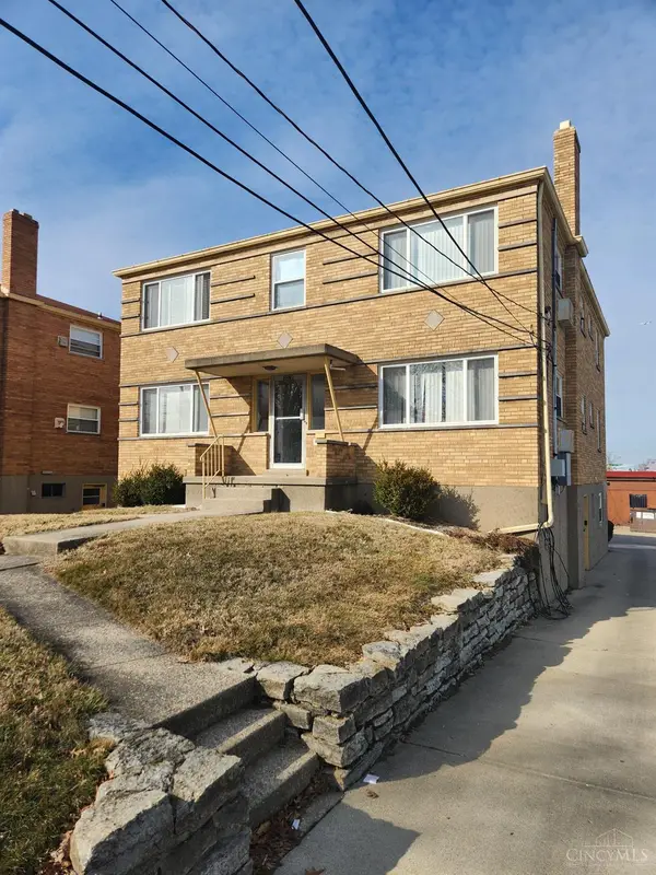 3078 Harry Lee Lane, Colerain Twp, OH 45239