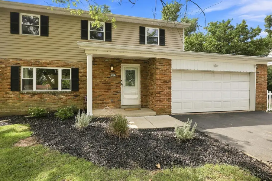 7975 Pfeiffer Road, Montgomery, OH 45242 - #3