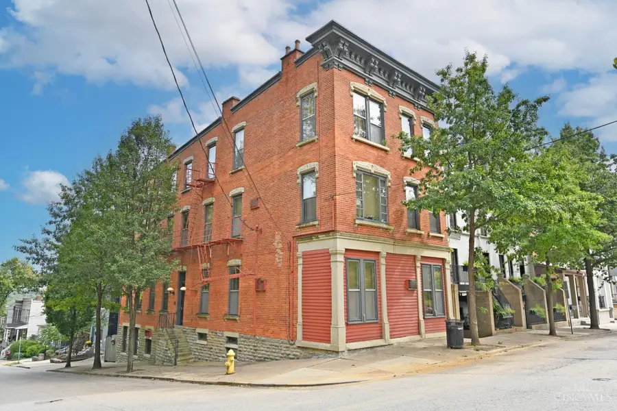 945 Parkside Place, Cincinnati, OH 45202 - #2