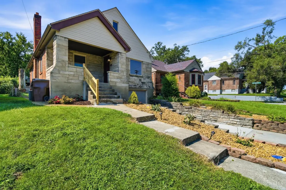 2541 Losantiville Avenue, Golf Manor, OH 45237 - #1