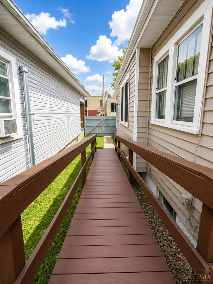 1207 Dayton Street, Hamilton, OH 45011 - #3