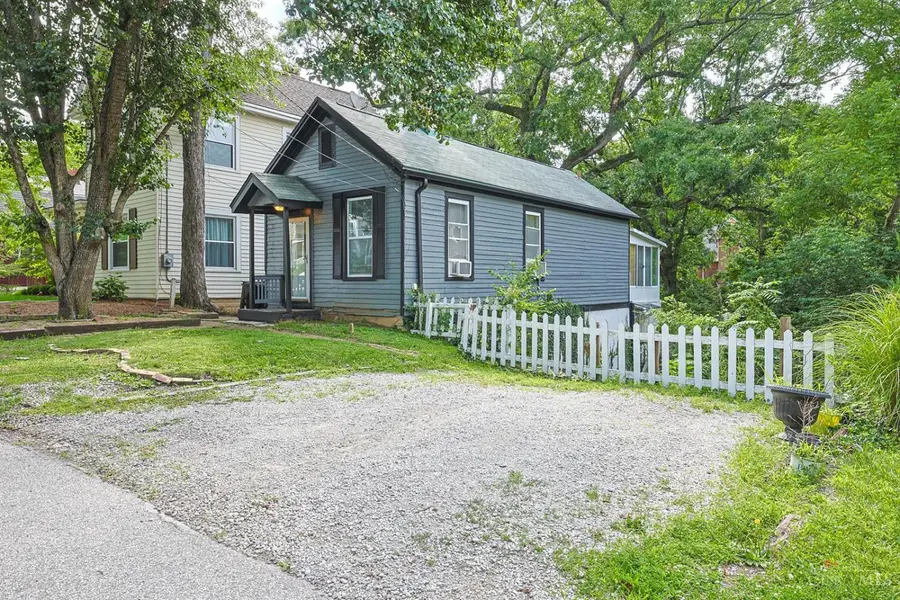 558 Missouri Avenue, Cincinnati, OH 45226 - #2