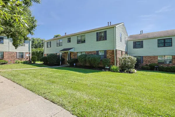 1937 Chaucer Drive #A, Sycamore Twp, OH 45237