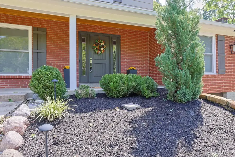8732 Hollyhock Drive, Finneytown, OH 45231 - #2