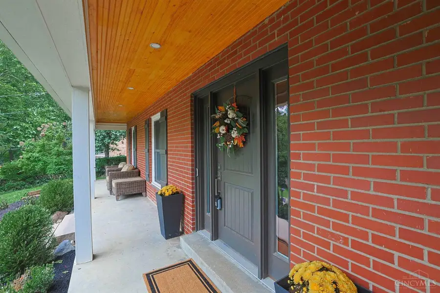 8732 Hollyhock Drive, Finneytown, OH 45231 - #3