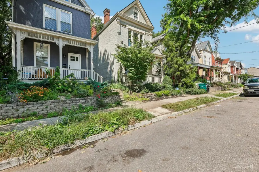 1422 Apjones Street, Cincinnati, OH 45223 - #3