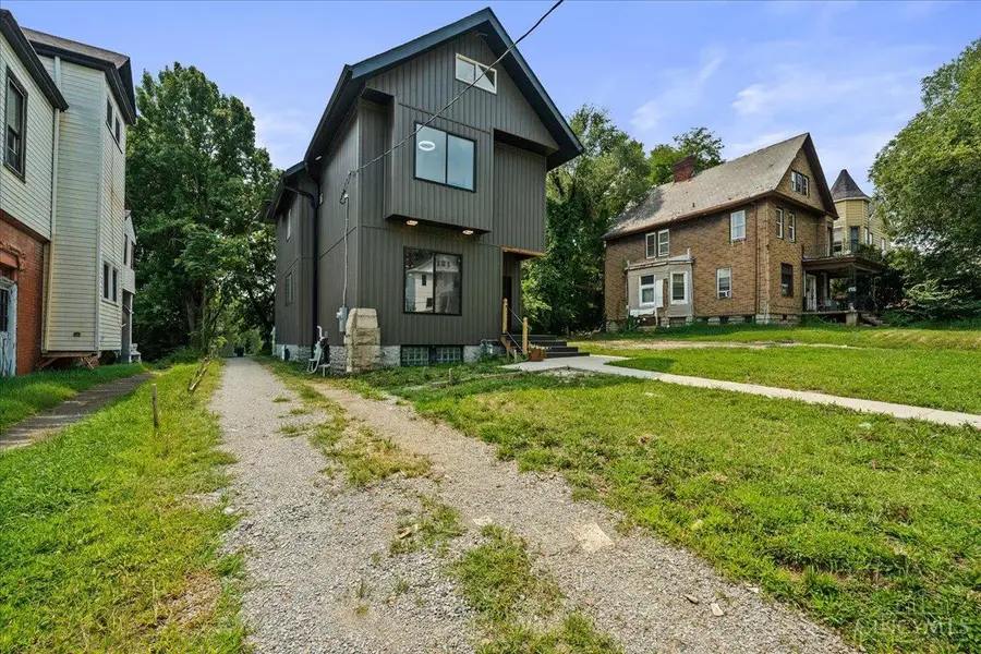 837 Rockdale Avenue, Cincinnati, OH 45229 - #3