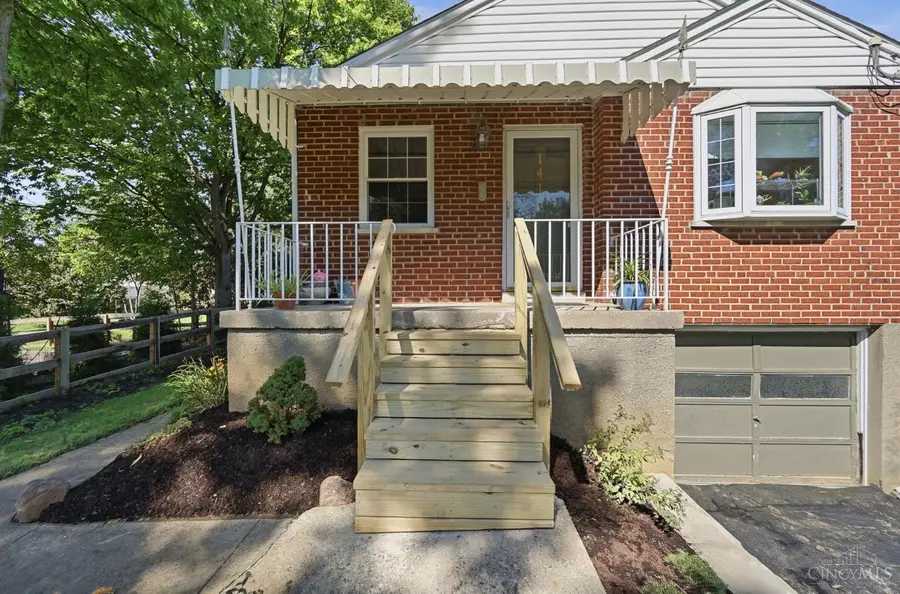 1415 West Avenue, Cincinnati, OH 45215 - #3