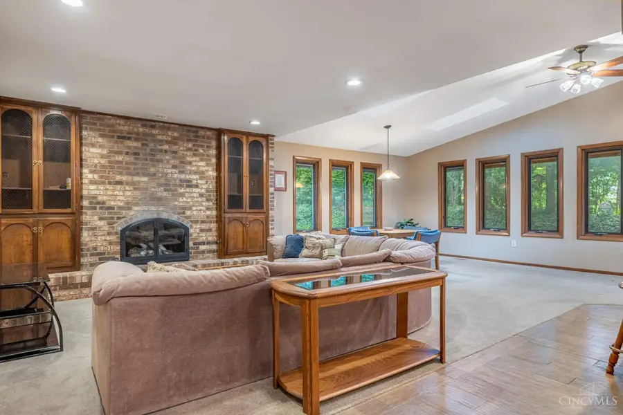 6309 Seven Pines Drive, West Carrollton, OH 45449 - #2