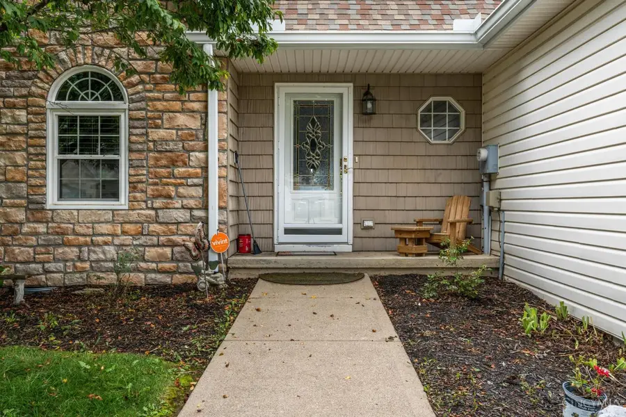559 Silverado Drive, Wilmington, OH 45177 - #2