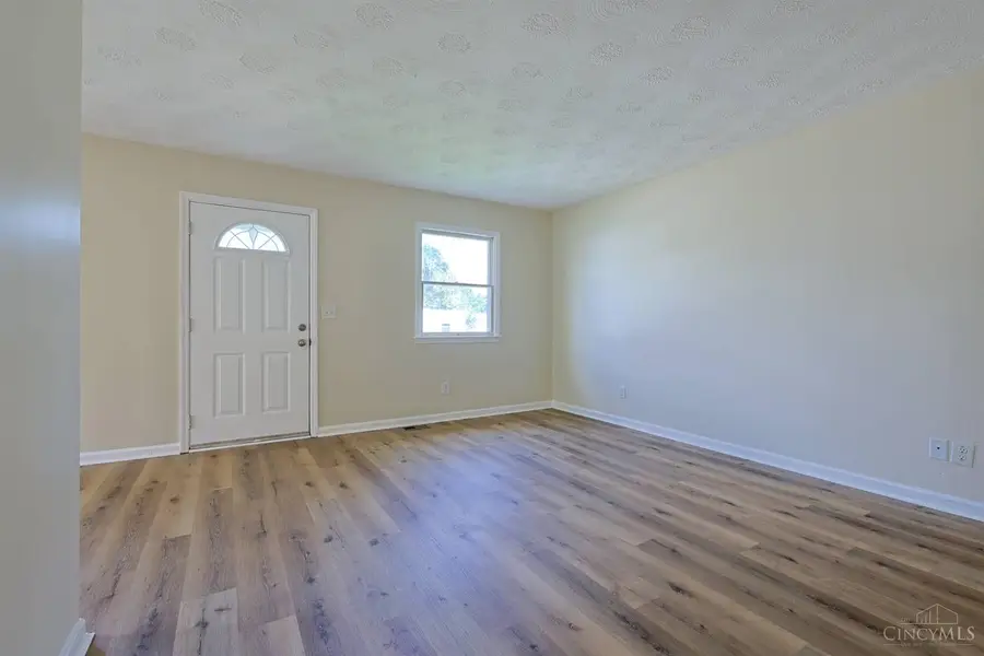 708 E Main Street, Blanchester, OH 45107 - #3