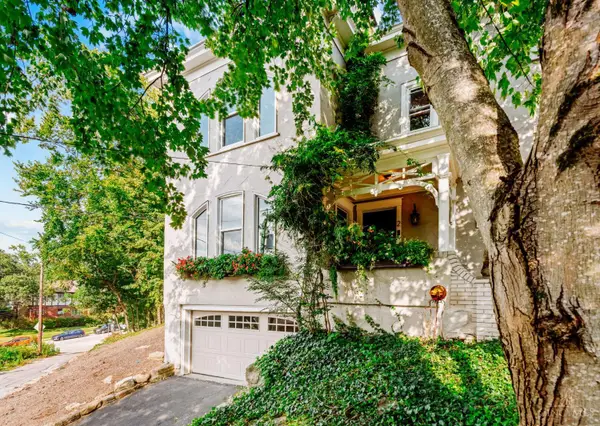 3214 Close Court, Cincinnati, OH 45208