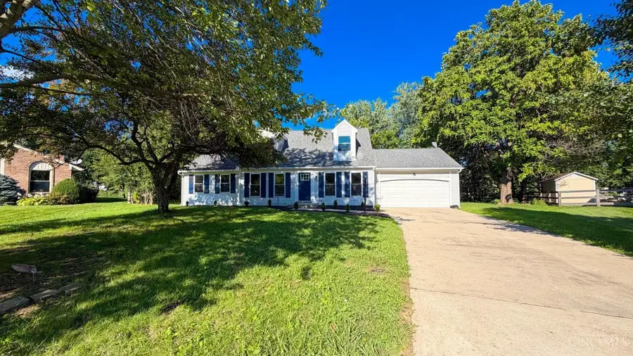 8212 Chestnut Hill Court, West Chester, OH 45069 - #2