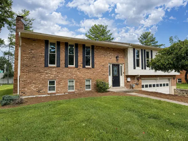 8354 Shadowpoint Court, Montgomery, OH 45242