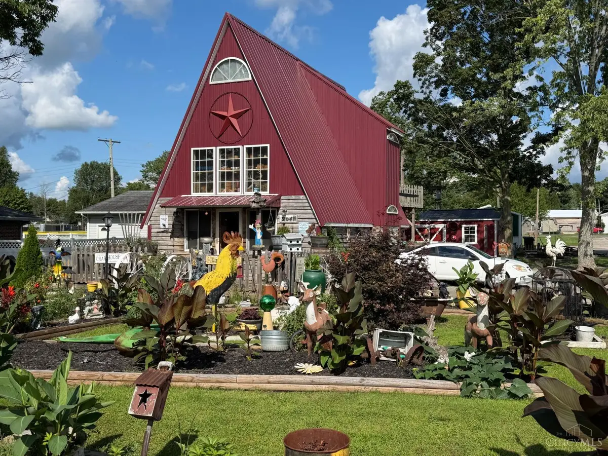 204 N Sycamore Street, Lynchburg, OH 45142 - #1