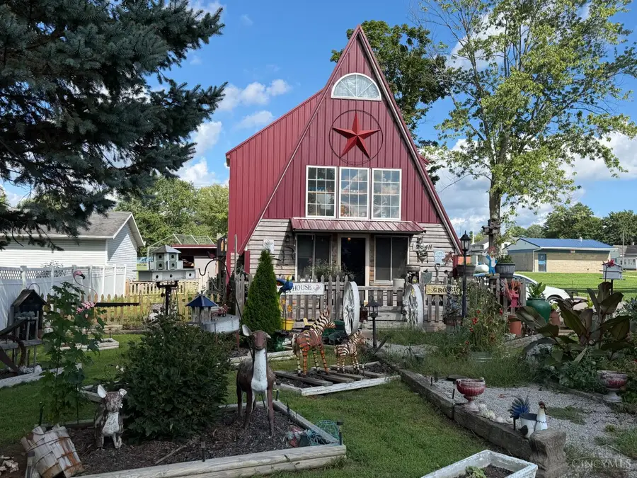 204 N Sycamore Street, Lynchburg, OH 45142 - #2