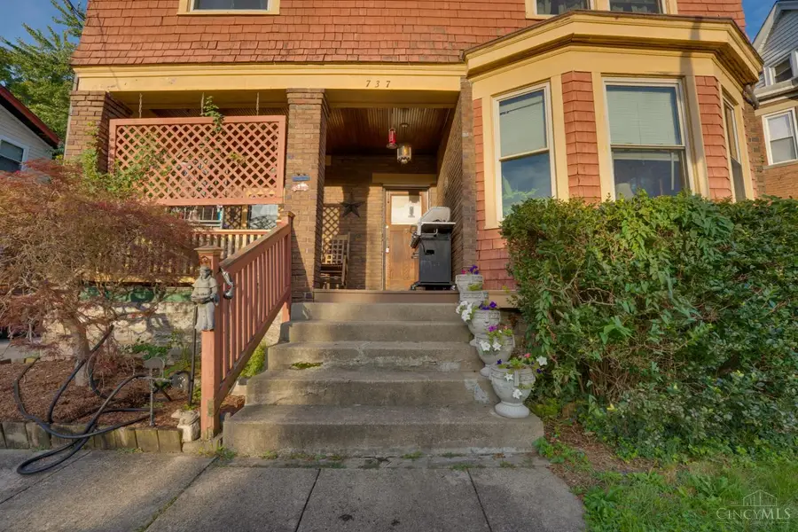 737 Hawthorne Avenue, Cincinnati, OH 45205 - #2