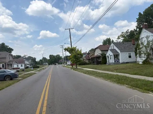 2616 W Riverview Avenue, Dayton, OH 45402 - #3