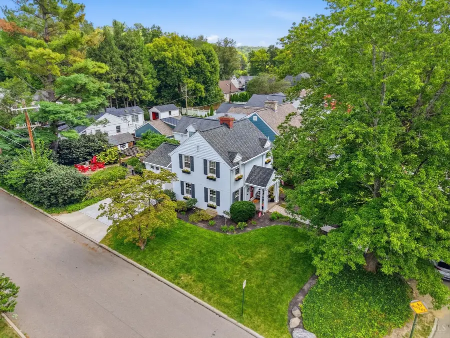 7050 Mt Vernon Avenue, Mariemont, OH 45227 - #2