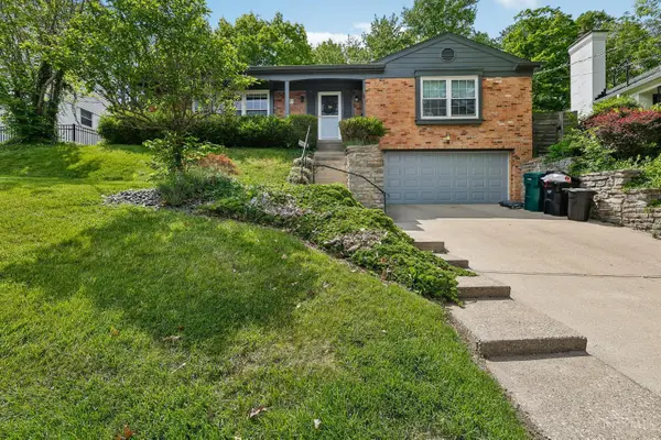1023 Paxton Avenue, Cincinnati, OH 45208