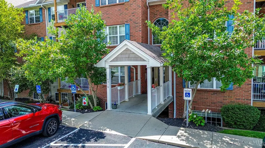 4510 Clearwater Place #12, Cincinnati, OH 45248 - #3