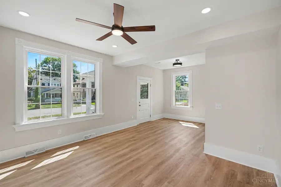 5809 Lathrop Place, Cincinnati, OH 45224 - #3