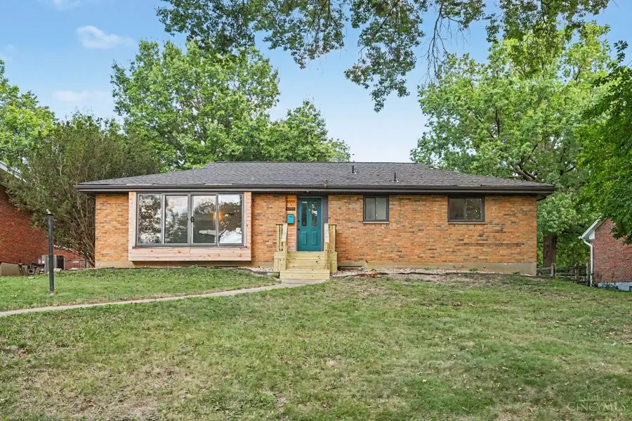 6770 Elbrook Avenue, Amberley, OH 45237 - #2