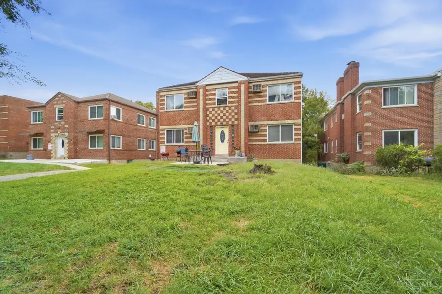 7131 Eastlawn Drive, Cincinnati, OH 45237 - #3