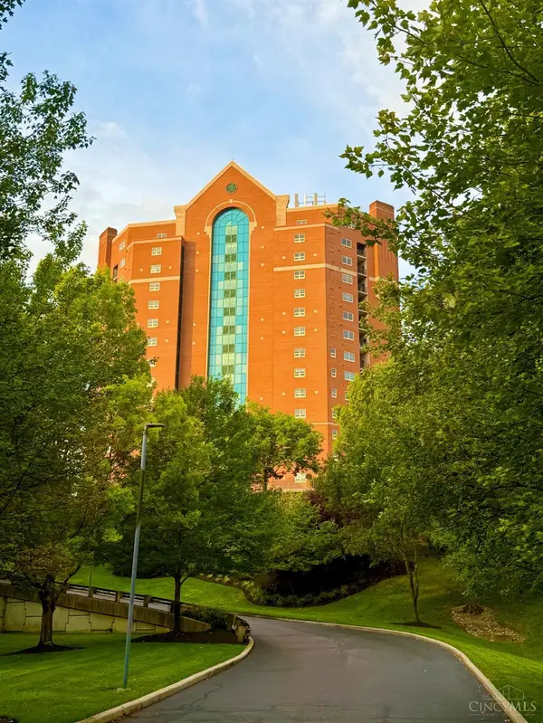 3435 Golden Avenue #701, Cincinnati, OH 45226