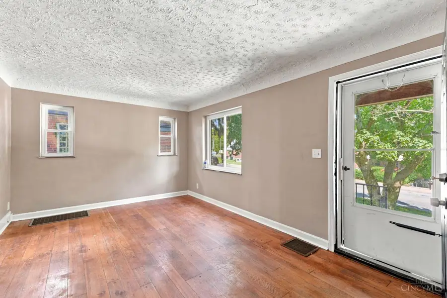 6135 Argus, Cincinnati, OH 45224 - #3